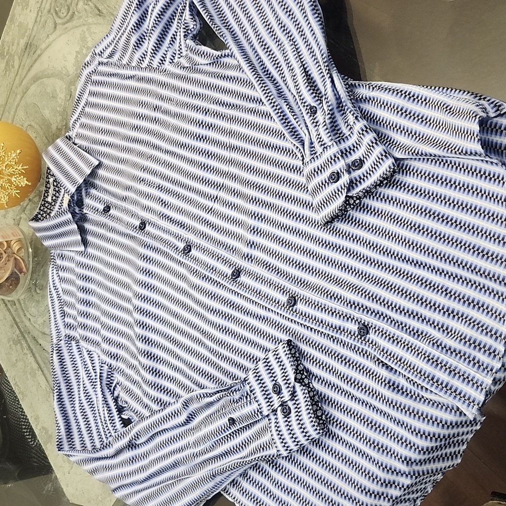 Bugatchi Men's Optical Illusion Medium Dress Shirt Like New